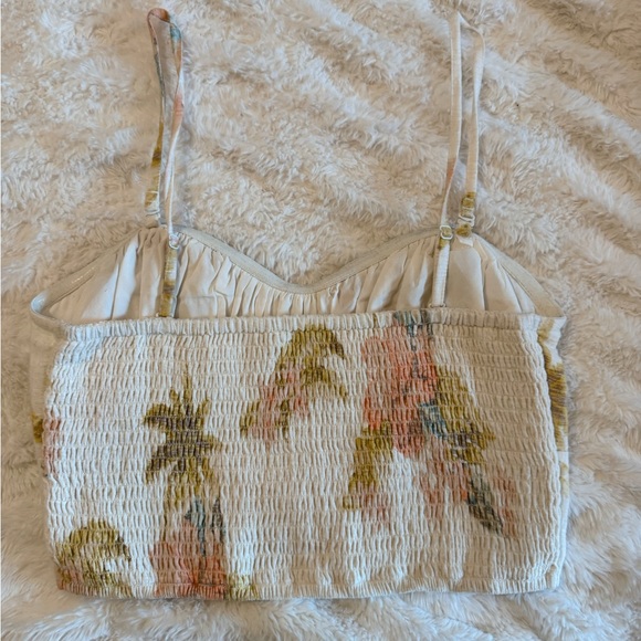 Beach Top! - Picture 2 of 5